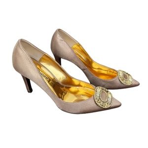 Women's J. Renee  Gold Dress Pumps. Size 7.5M